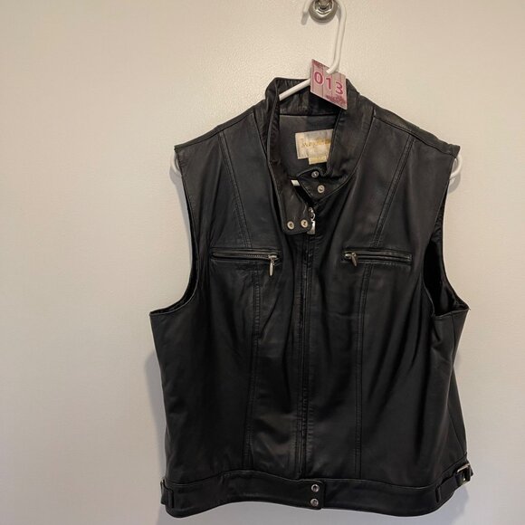 Margaret Godfrey Black Leather Zip-Up Vest With Adjustable Waist Straps & Front - Picture 7 of 7
